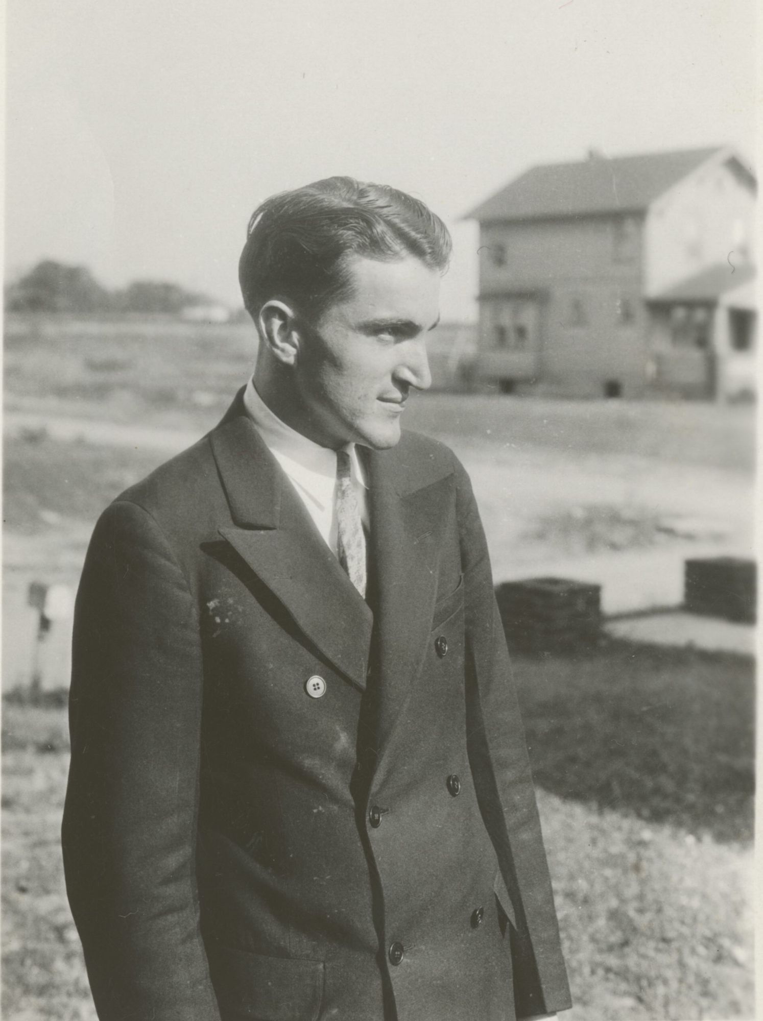 Raymond Sanders (1908 - 1989) Profile